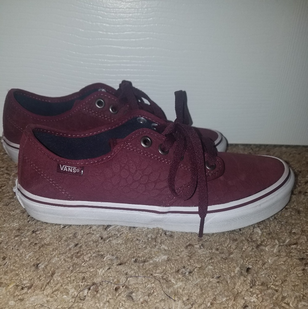 Women's maroon Vans